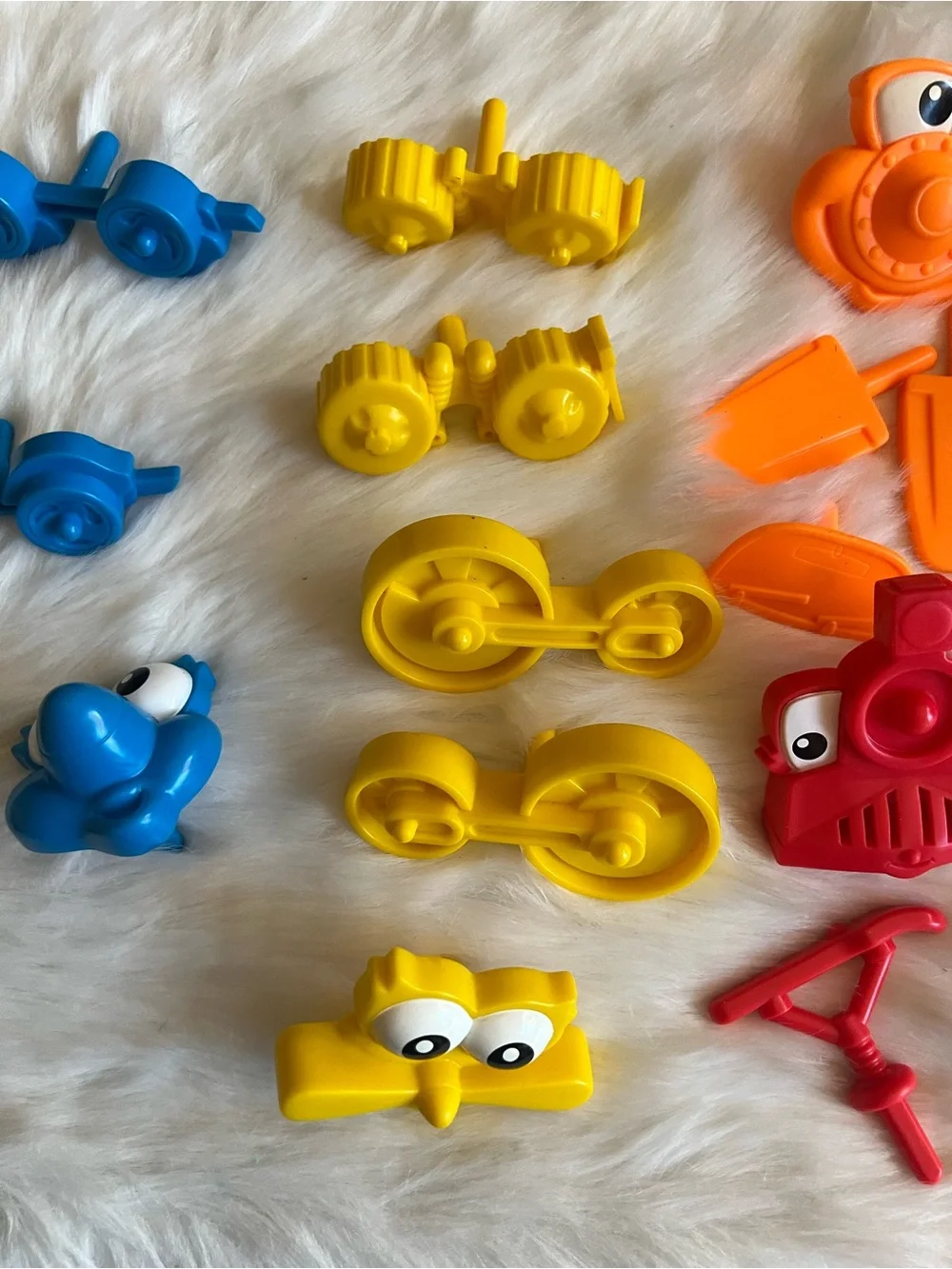 Kids playdoh transportation set